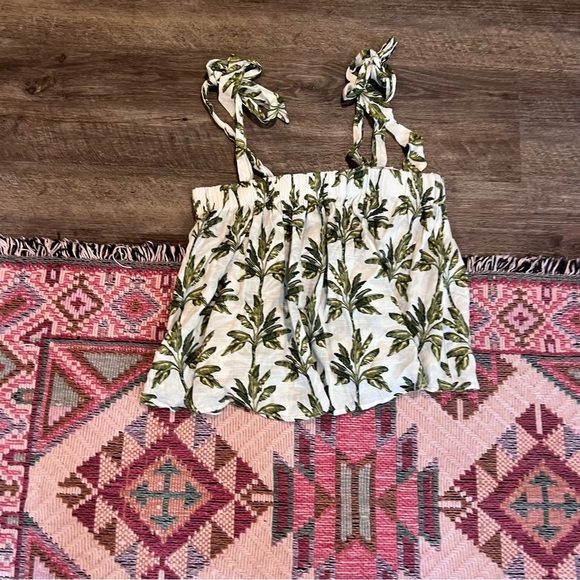 Show Me Your MuMu Palm Tree Crop Top - Picture 1 of 4